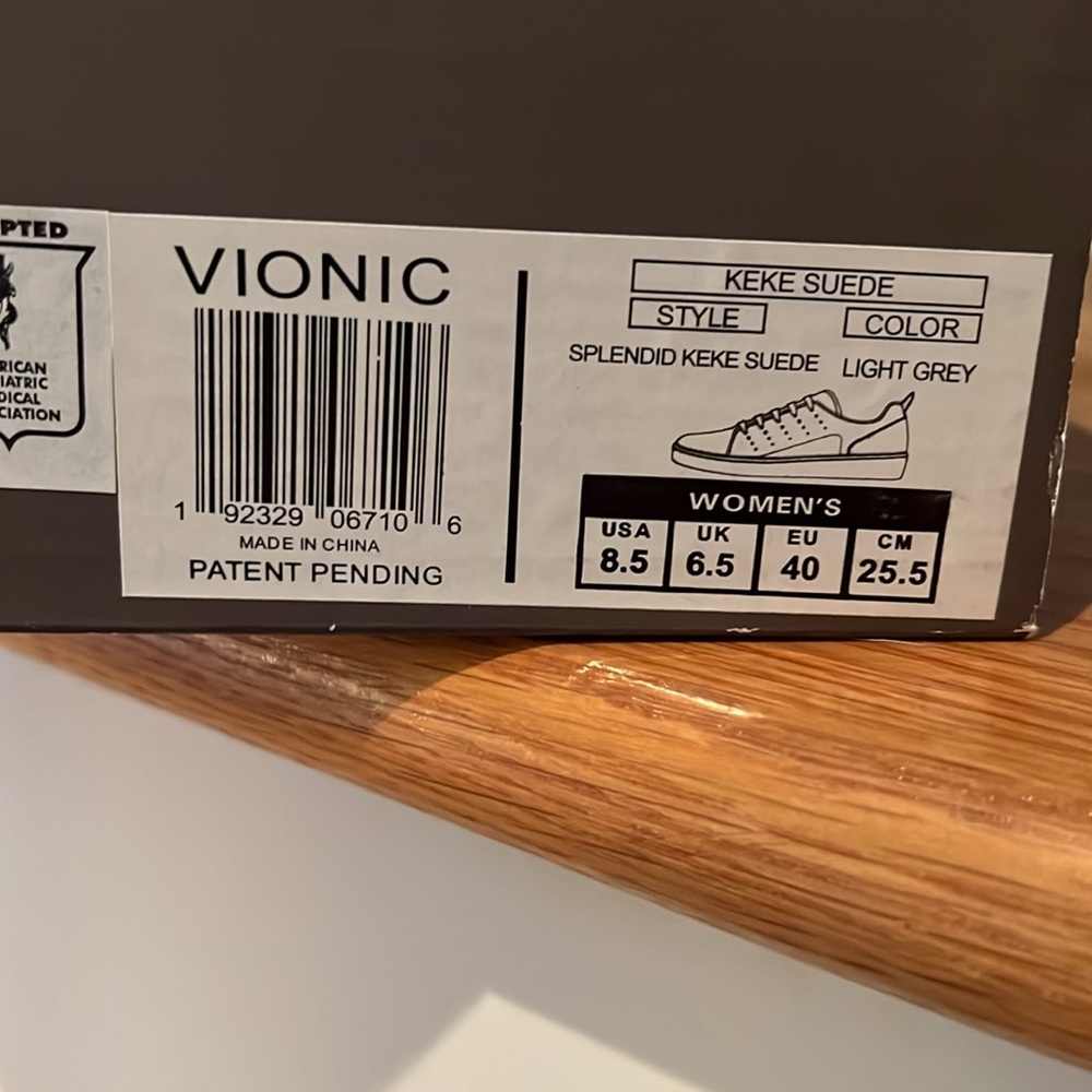 Euc Vionic Splended Keke Suede Sneakers View 6